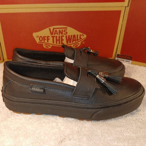 Vans Men's 4/Women's 5.5 Style 53 Slip On Black Leather With Tassles - Picture 1 of 12
